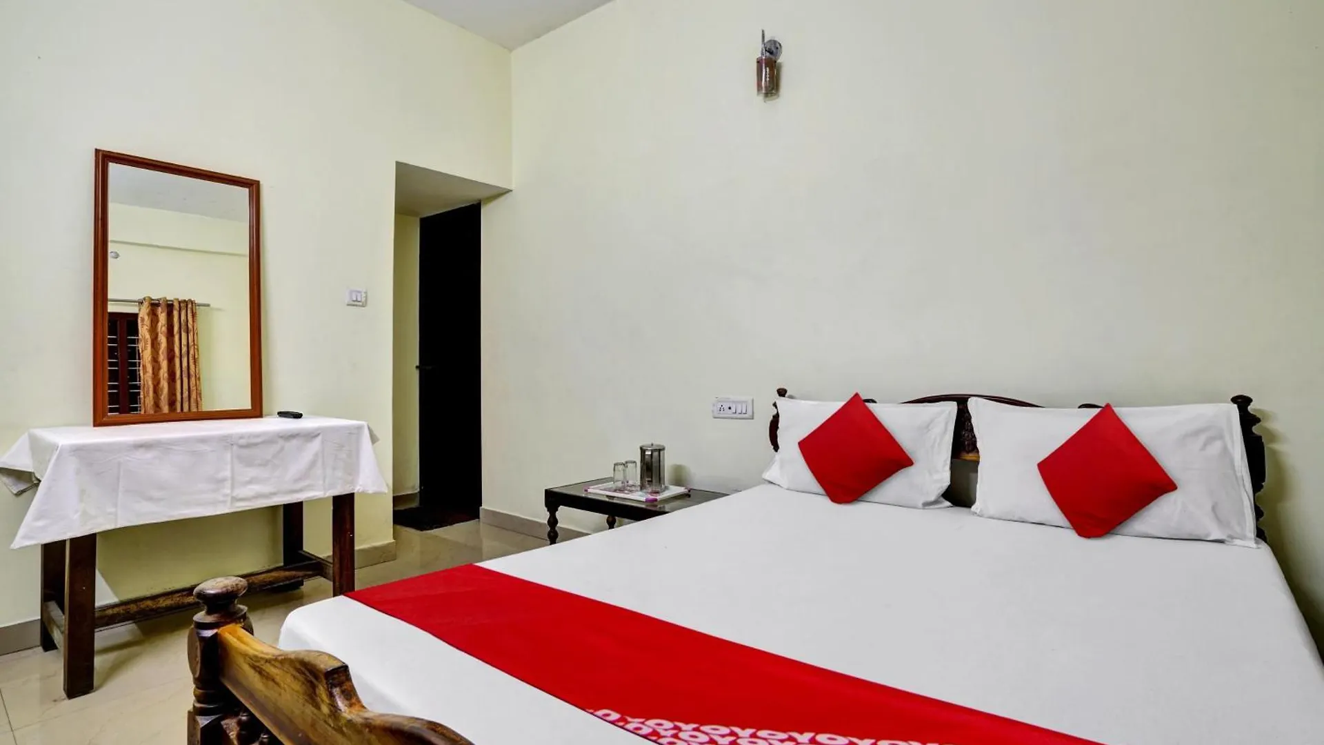 Hotel Oyo Flagship Ammu Cottage Munnar